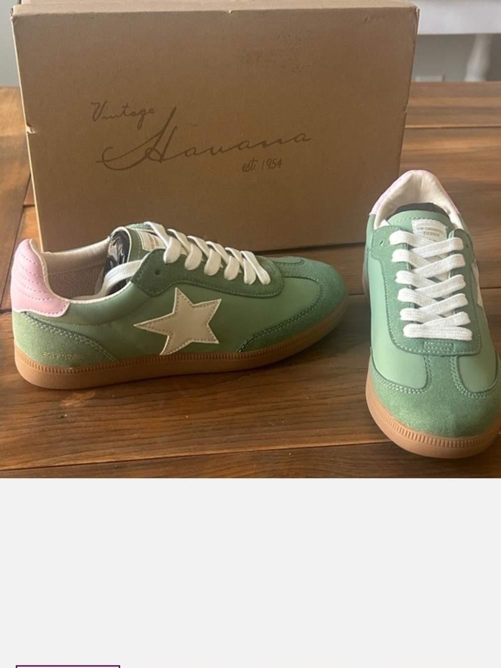 Vintage Havana Mint Green Star Sneakers with Pink Heel Accent